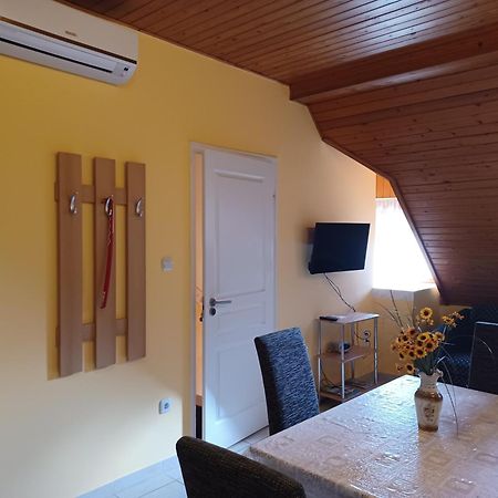 Andrea Apartmanhaz Balatongyorok Ngoại thất bức ảnh