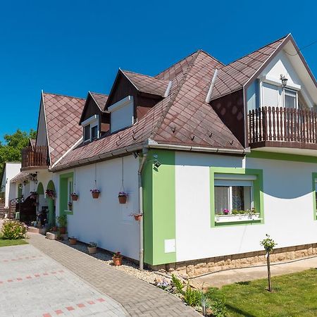 Andrea Apartmanhaz Balatongyorok Ngoại thất bức ảnh