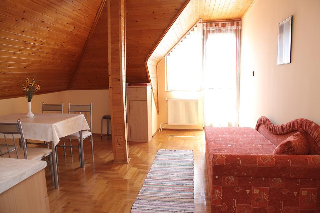 Andrea Apartmanhaz Balatongyorok Ngoại thất bức ảnh