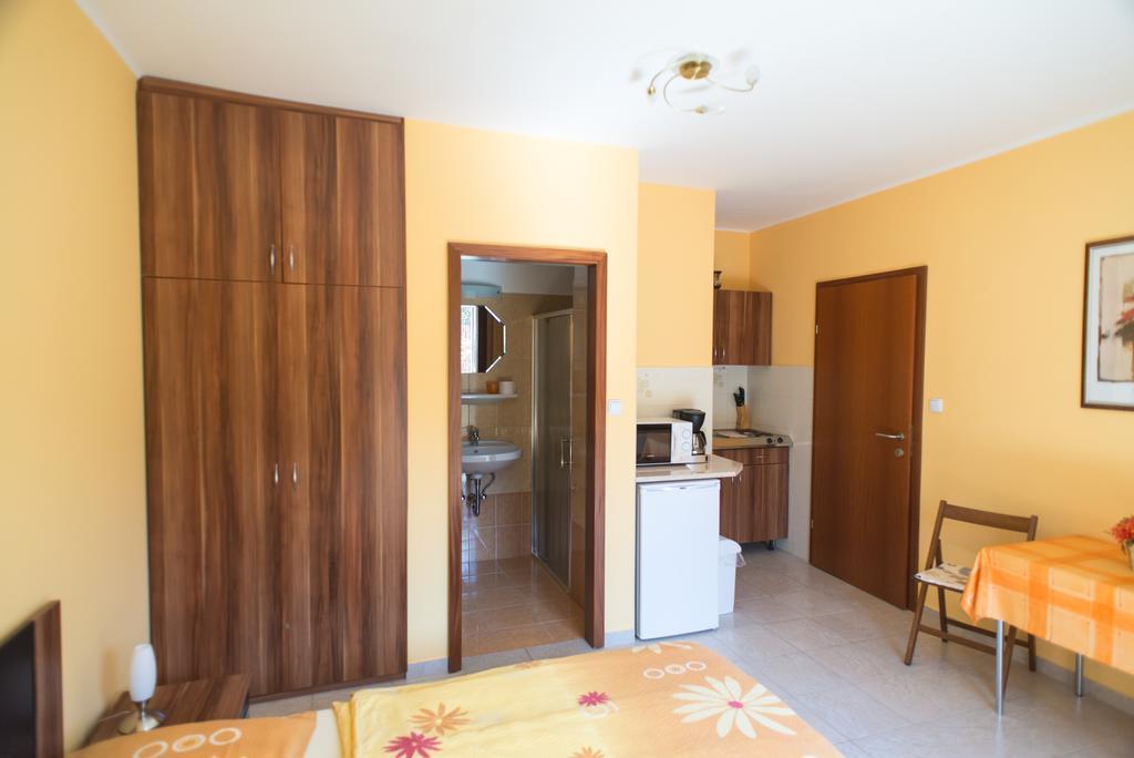 Andrea Apartmanhaz Balatongyorok Ngoại thất bức ảnh