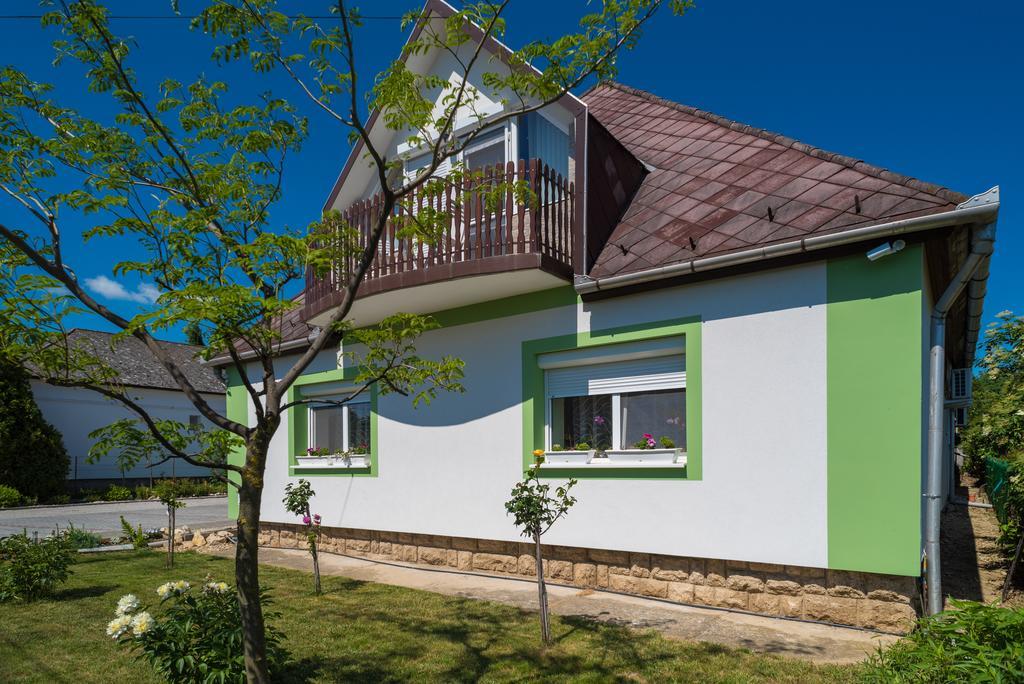 Andrea Apartmanhaz Balatongyorok Ngoại thất bức ảnh