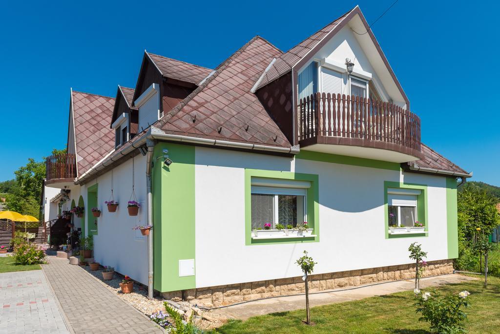 Andrea Apartmanhaz Balatongyorok Ngoại thất bức ảnh